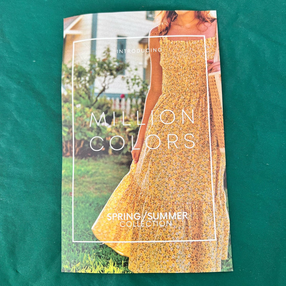 Million Colors Blue Floral Crop Top Womens Small *FREE EARRINGS* - Picture 3 of 6